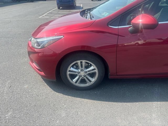 Used 2018 Chevrolet Cruze LT w/ Convenience Package FWD image 15