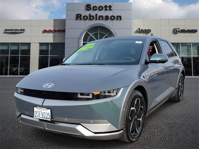 Used 2024 Hyundai Ioniq 5 Limited image 2