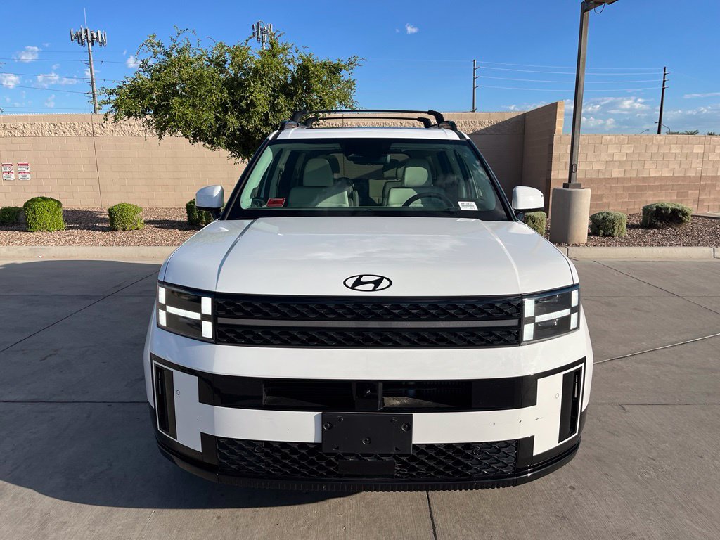 Used 2025 Hyundai Santa Fe Calligraphy FWD image 3
