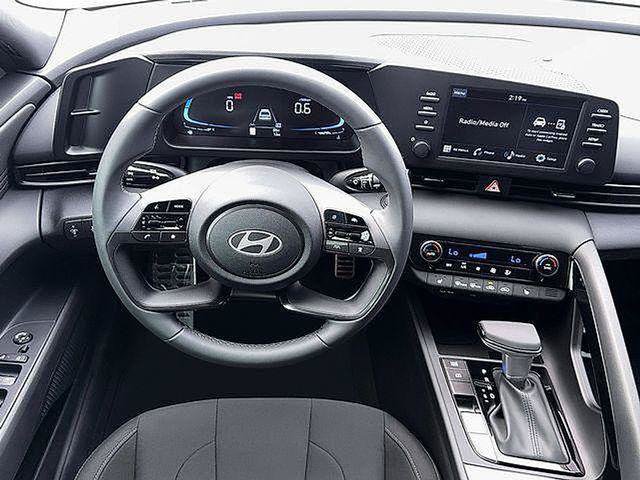 New 2026 Hyundai Elantra SEL Sport FWD image 19