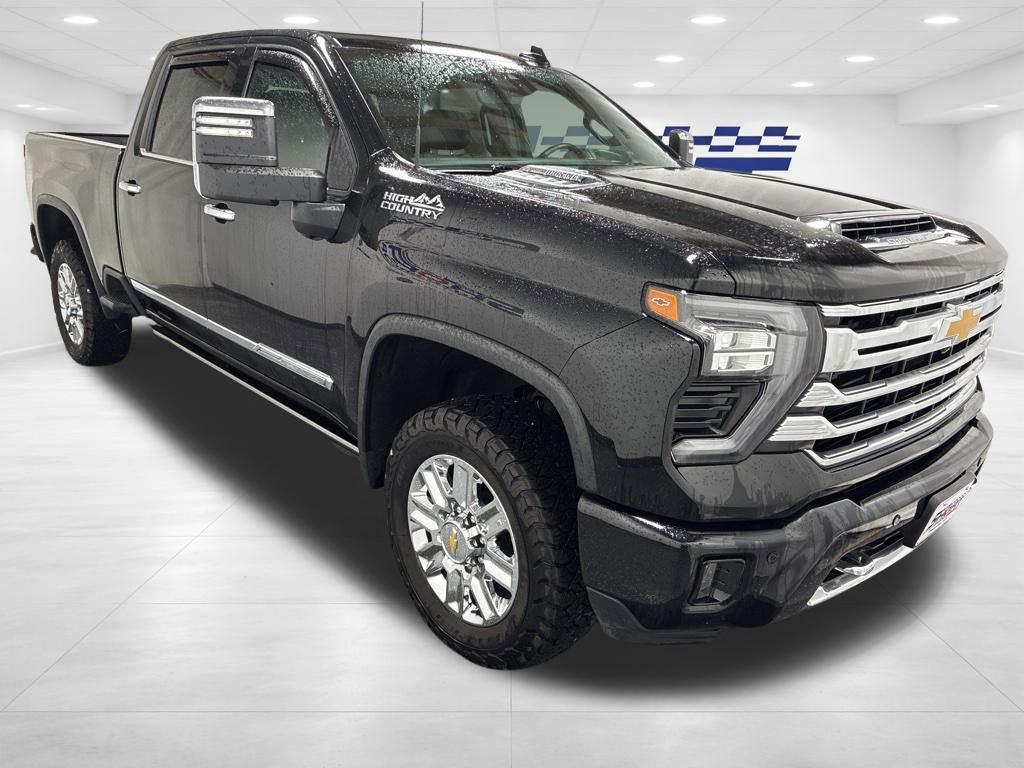 Used 2024 Chevrolet Silverado 2500 High Country w/ High Country Premium Package image 3