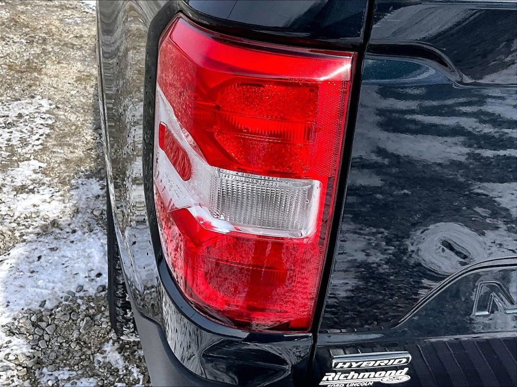 Used 2023 Ford Maverick XLT image 28