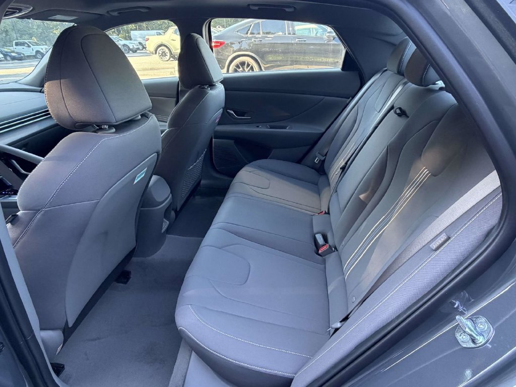 New 2026 Hyundai Elantra SEL Sport Premium FWD image 16