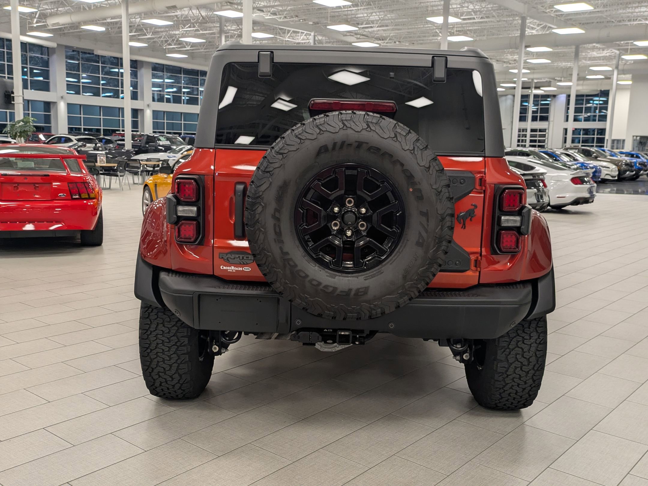 Used 2024 Ford Bronco Raptor w/ Interior Carbon Fiber Pack 6 image 5