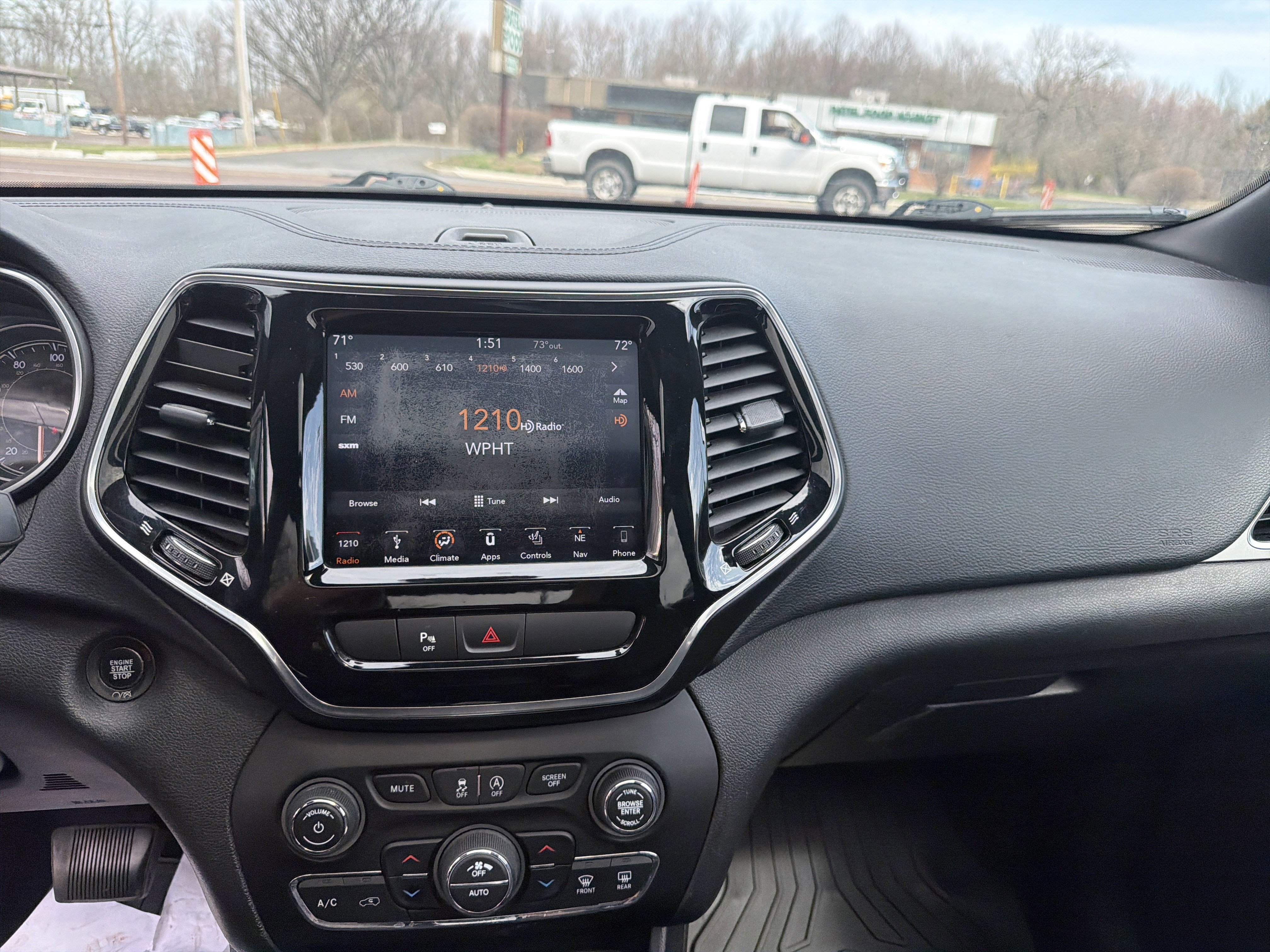 Certified 2019 Jeep Cherokee High Altitude image 26