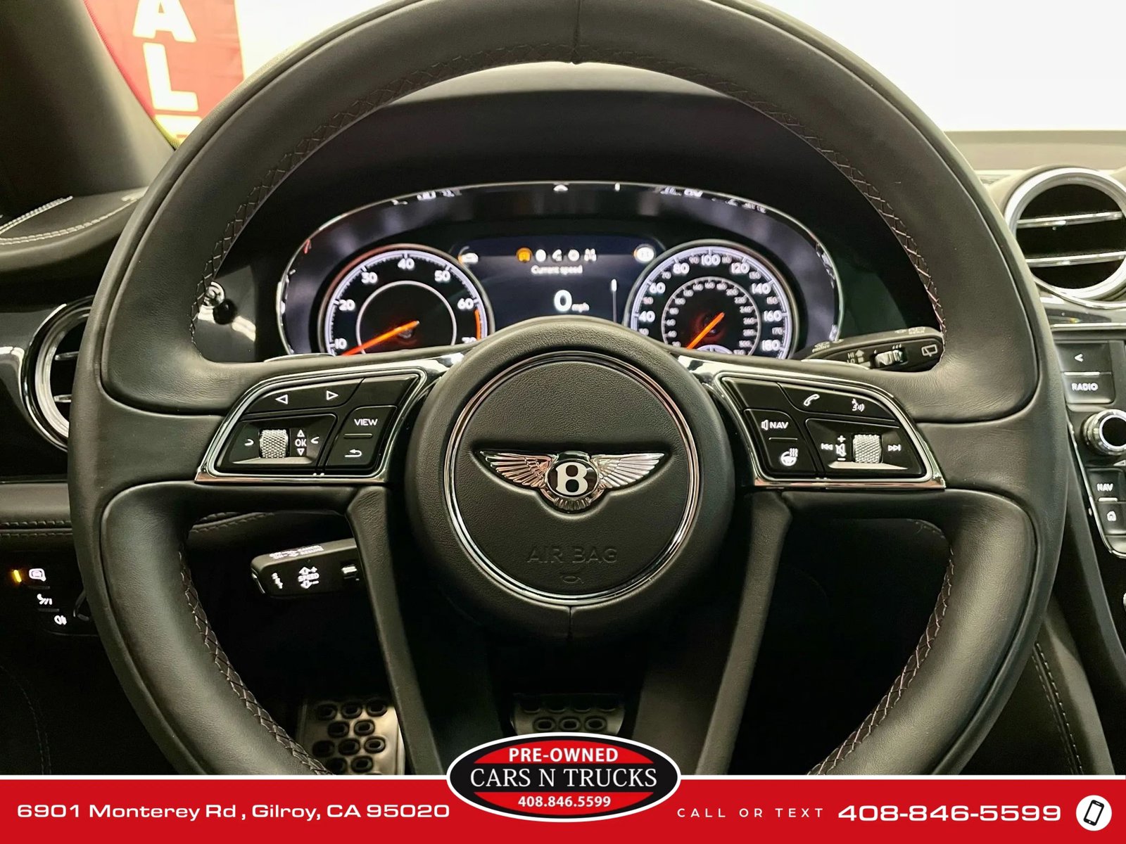 Used 2017 Bentley Bentayga image 22