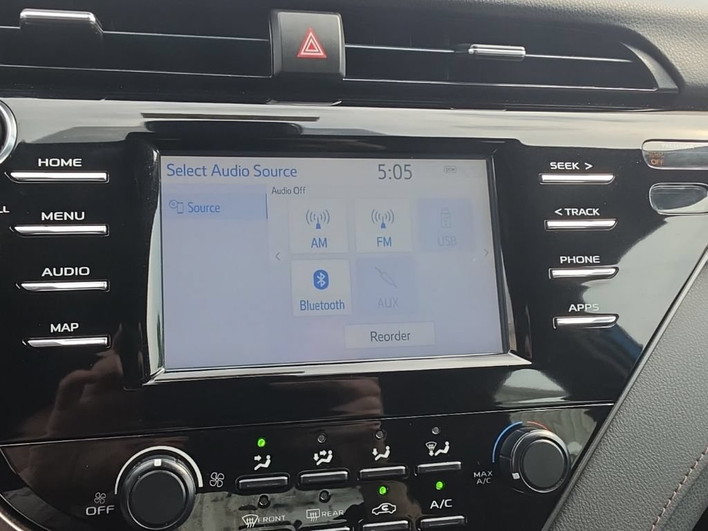 Used 2019 Toyota Camry LE FWD image 16