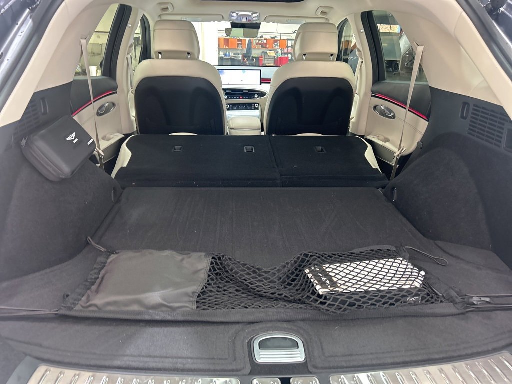 Used 2026 Genesis GV70 2.5T Advanced image 32