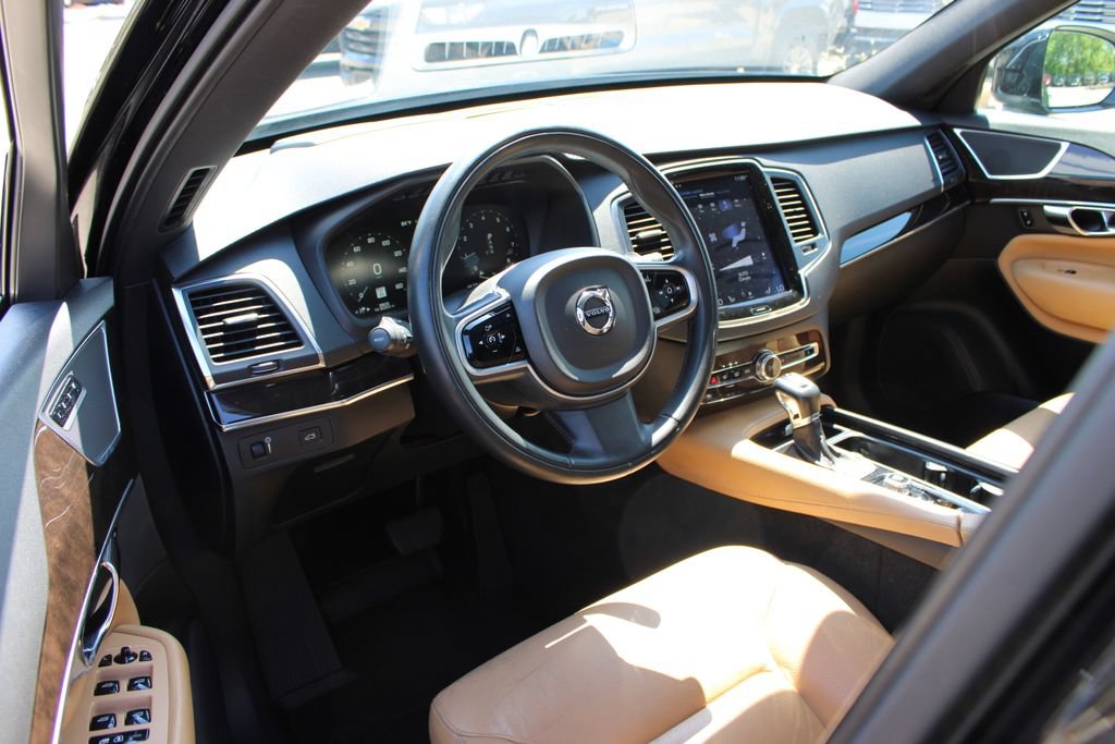 Used 2019 Volvo XC90 T6 Momentum w/ Advanced Package AWD/4WD image 12