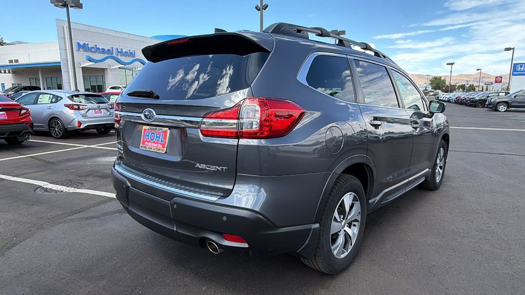 Used 2021 Subaru Ascent Premium w/ Convenience Package AWD/4WD image 3