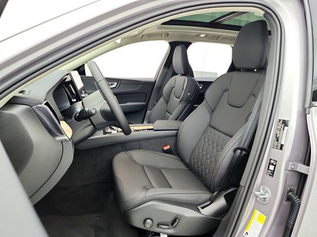 New 2026 Volvo XC60 B5 Plus w/ Protection Package Premier image 21