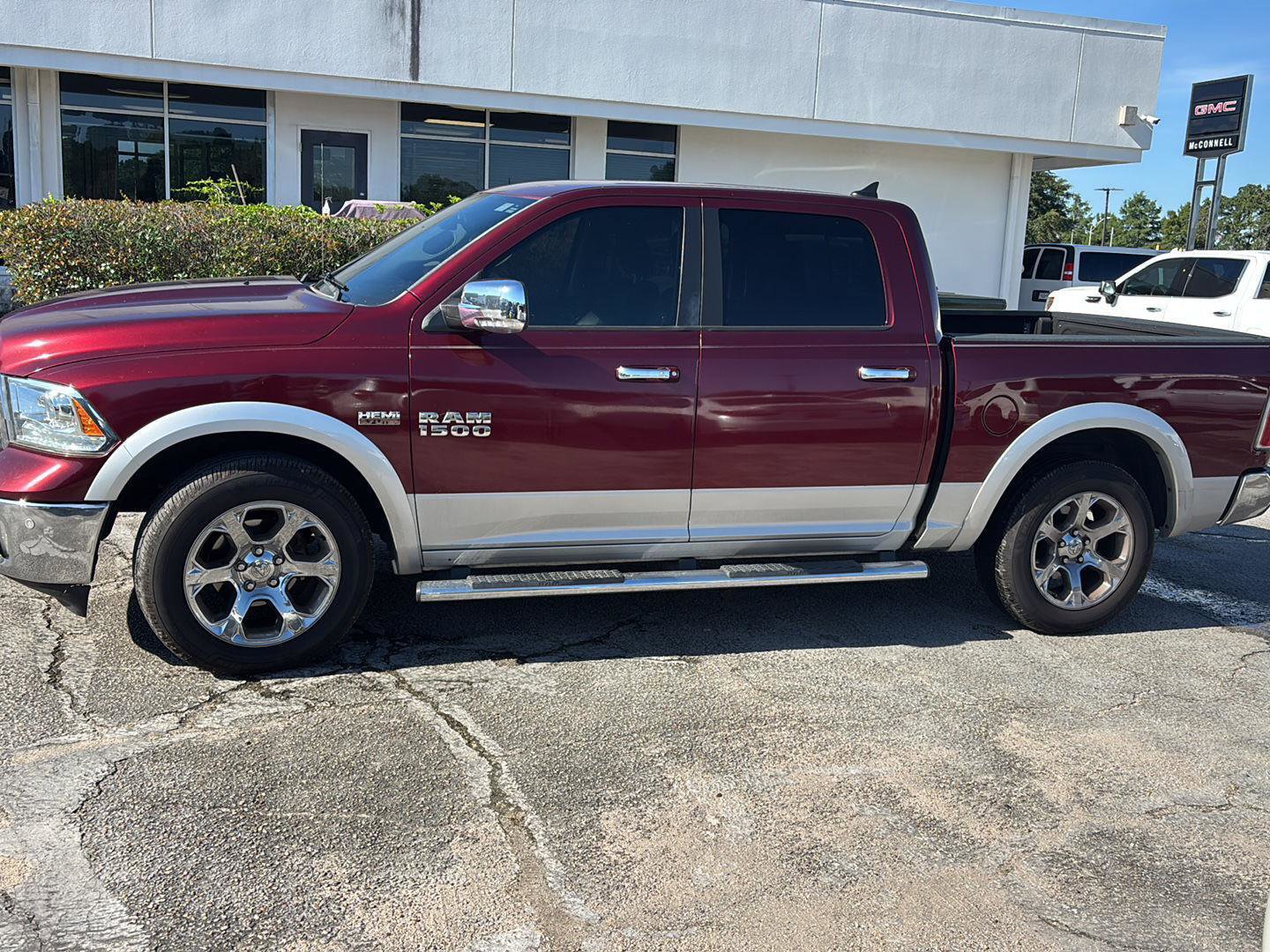 Used 2017 RAM 1500 Laramie w/ Convenience Group RWD image 4