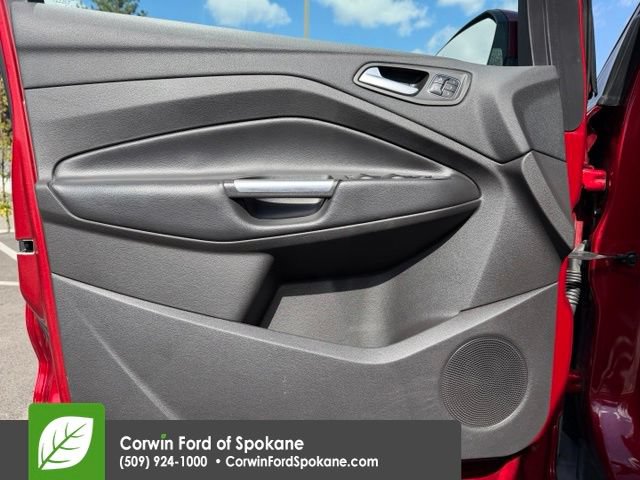 Used 2019 Ford Escape Titanium AWD/4WD image 22