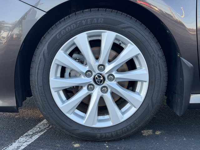Certified 2019 Toyota Camry LE FWD image 11
