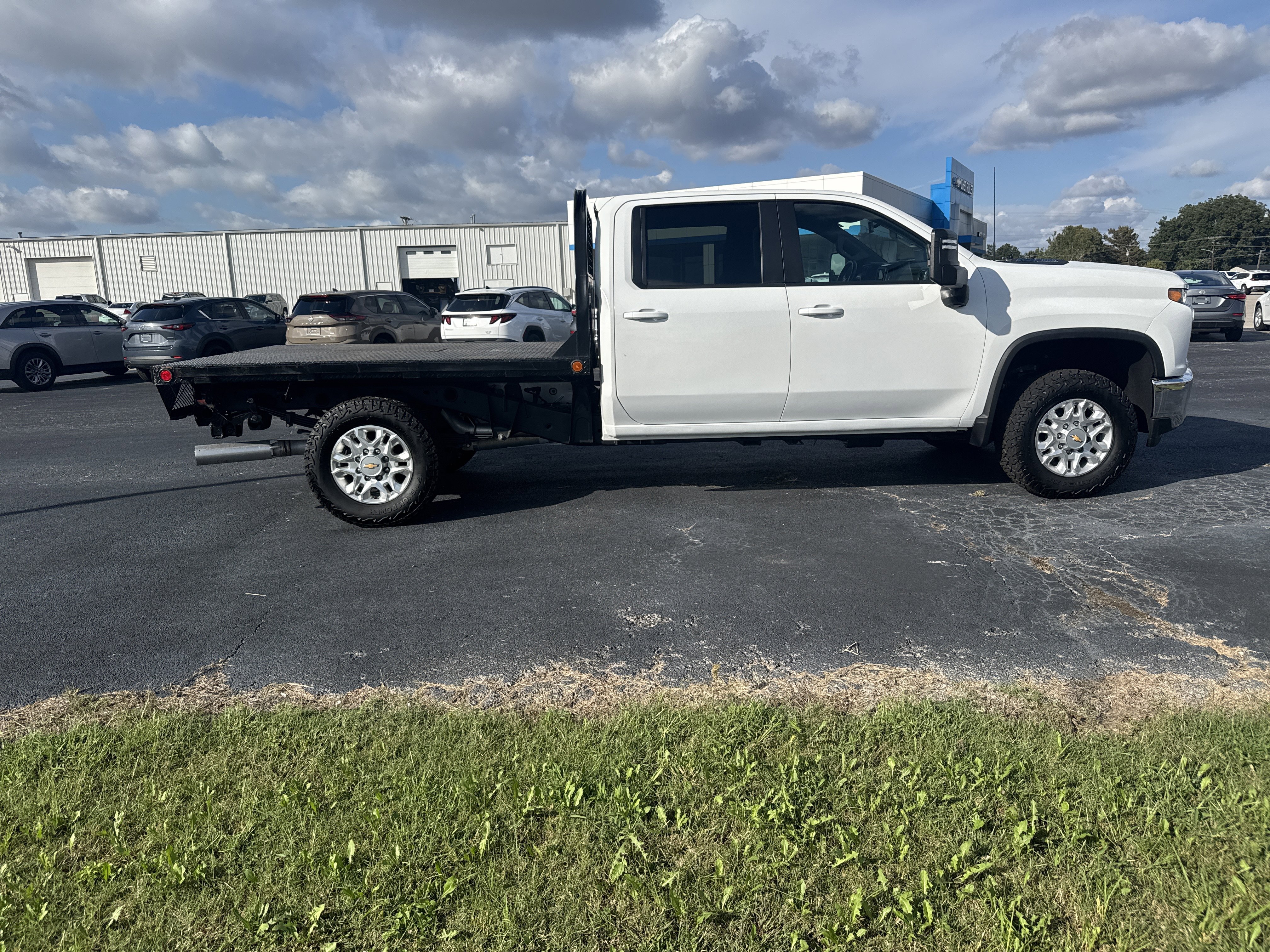Used 2022 Chevrolet Silverado 2500 LT w/ Fleet Comfort Package image 6