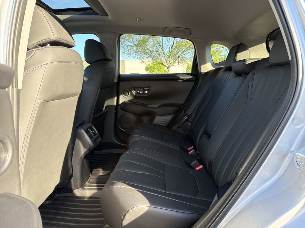 Used 2025 Acura ADX AWD image 13