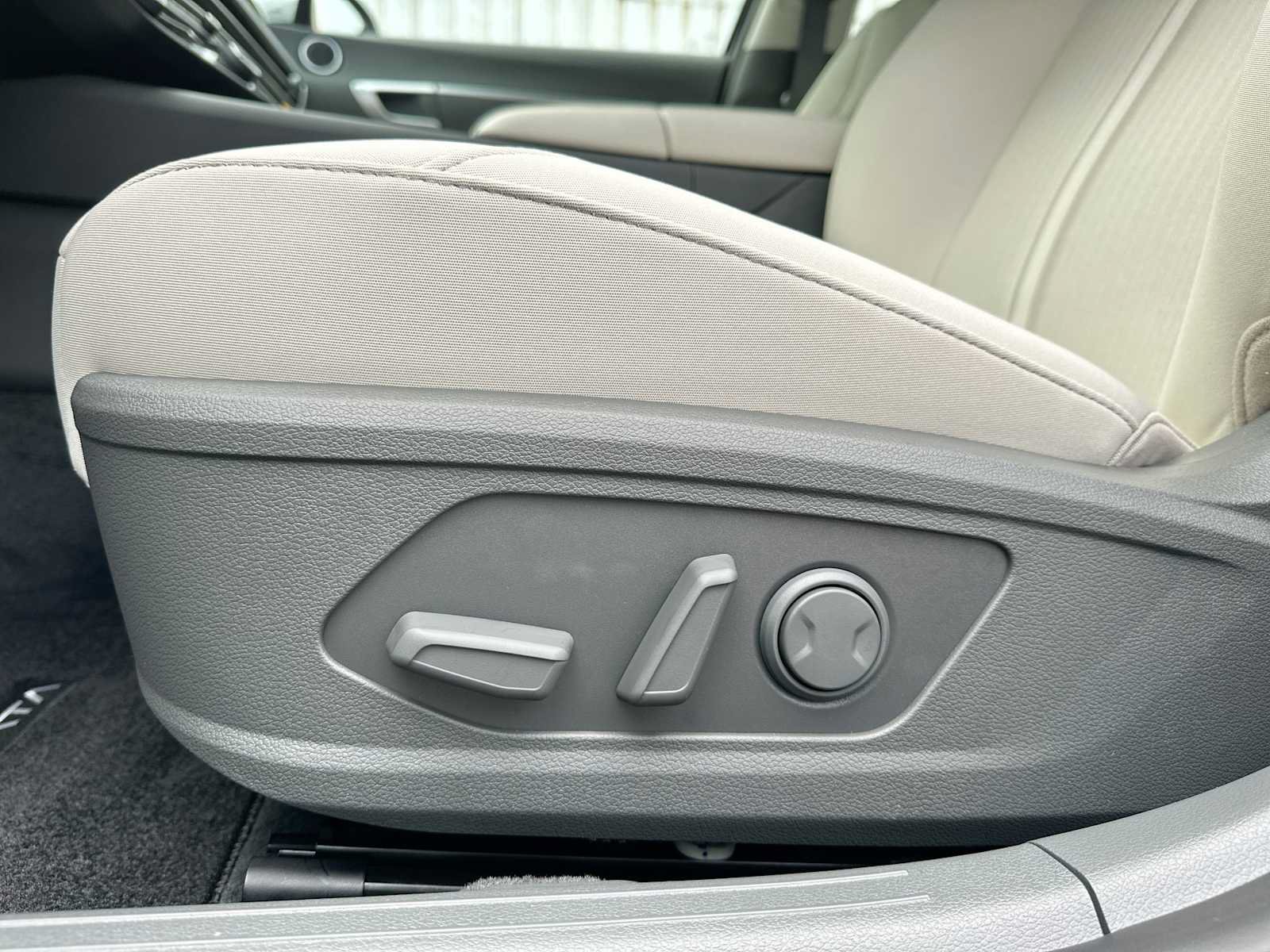 New 2026 Hyundai Sonata SEL FWD image 14
