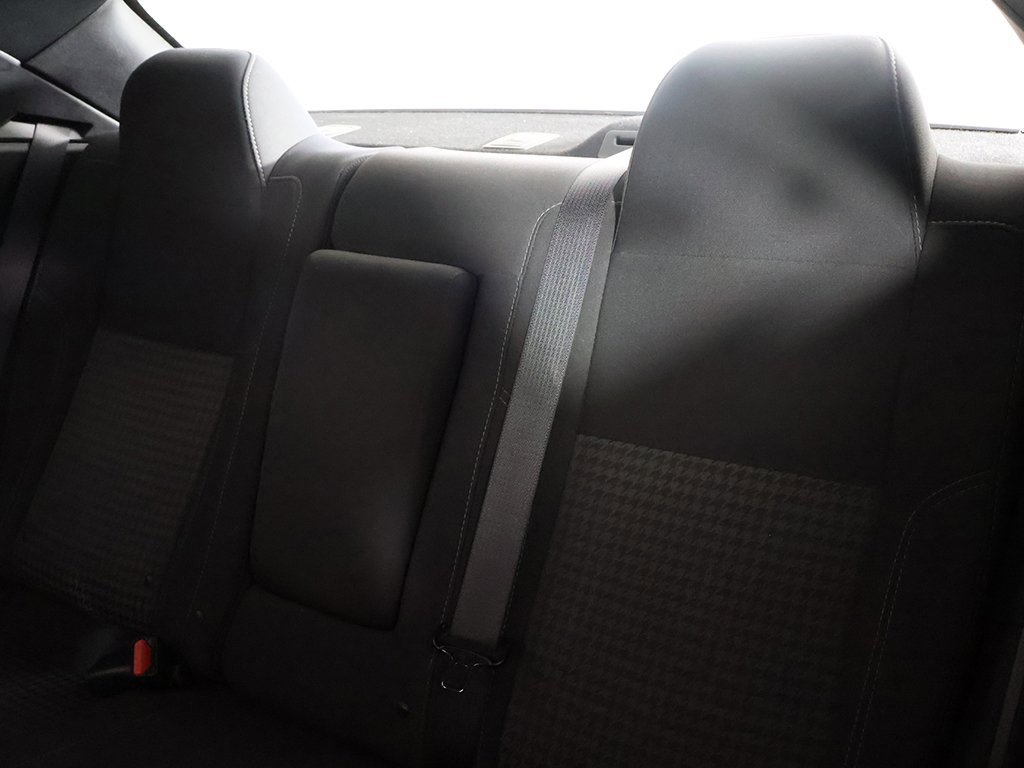 Used 2019 Dodge Challenger SXT image 24