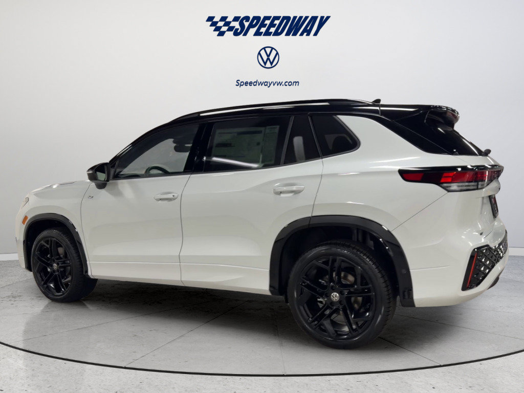 New 2026 Volkswagen Tiguan SE R-Line AWD/4WD image 9