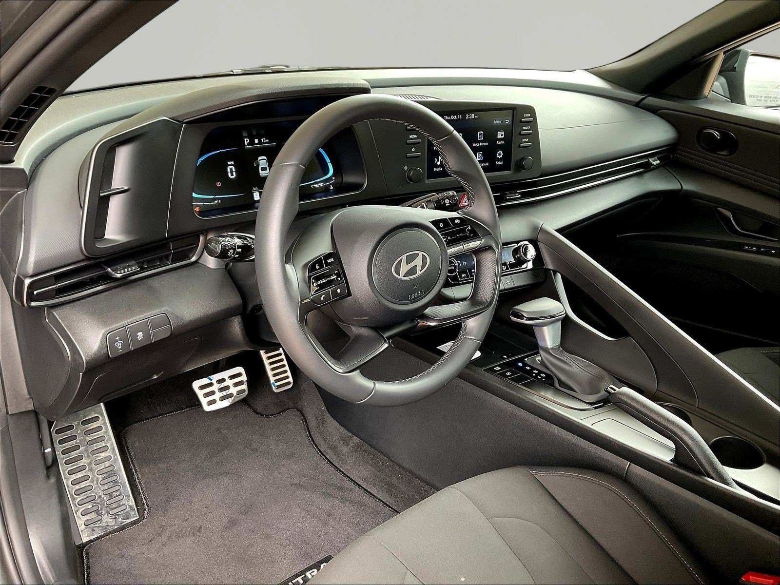 Used 2026 Hyundai Elantra Sport w/ Cargo Package FWD image 16