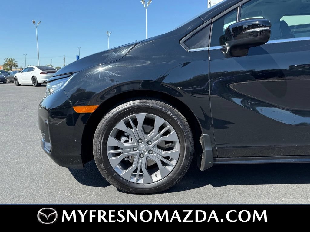 Used 2025 Honda Odyssey Touring image 5