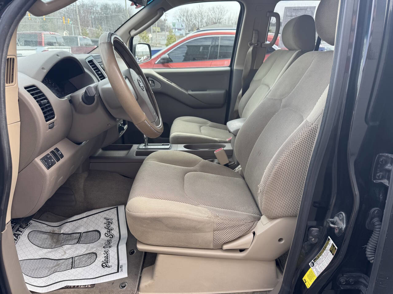 Used 2009 Nissan Frontier SE w/ SE Value Truck Pkg image 13