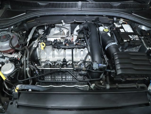 Used 2021 Volkswagen Jetta SE w/ SE Cold Weather Package FWD image 35