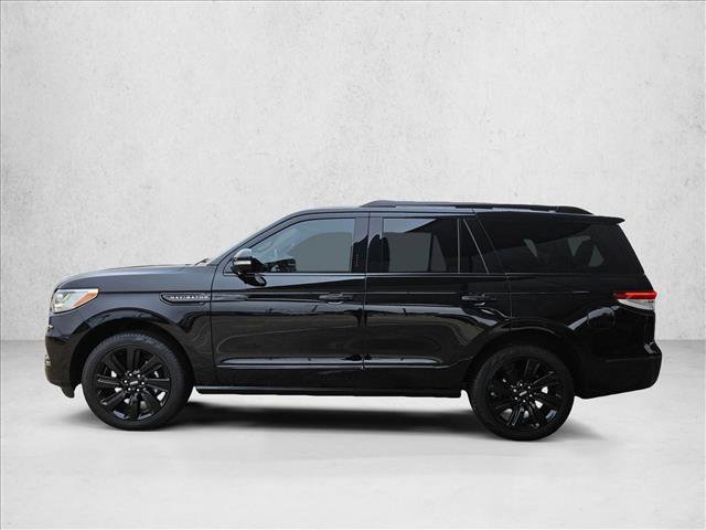 Used 2023 Lincoln Navigator Reserve AWD/4WD image 10
