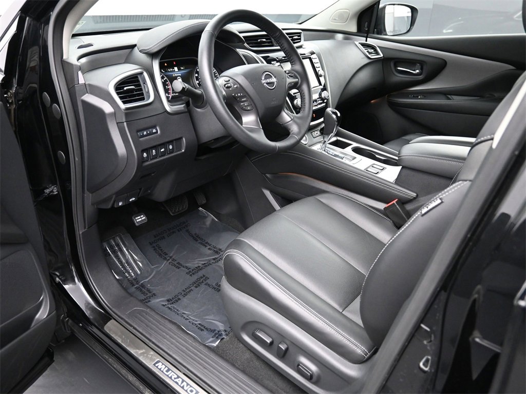 Used 2024 Nissan Murano SL image 2