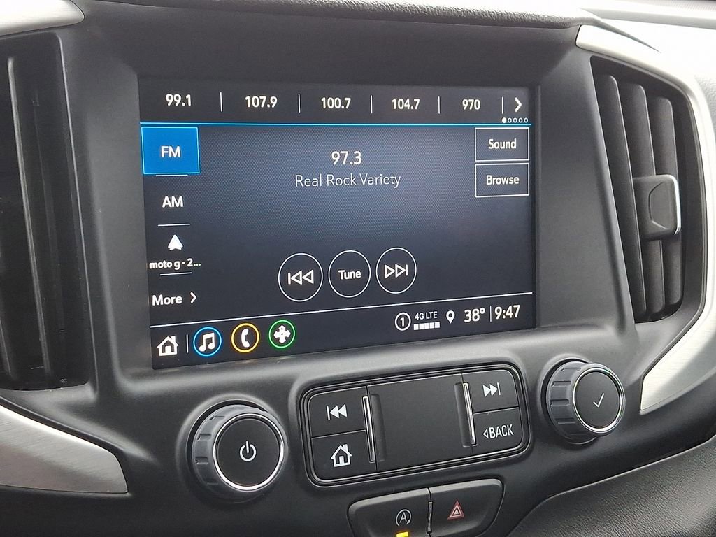 Used 2024 GMC Terrain SLT image 19