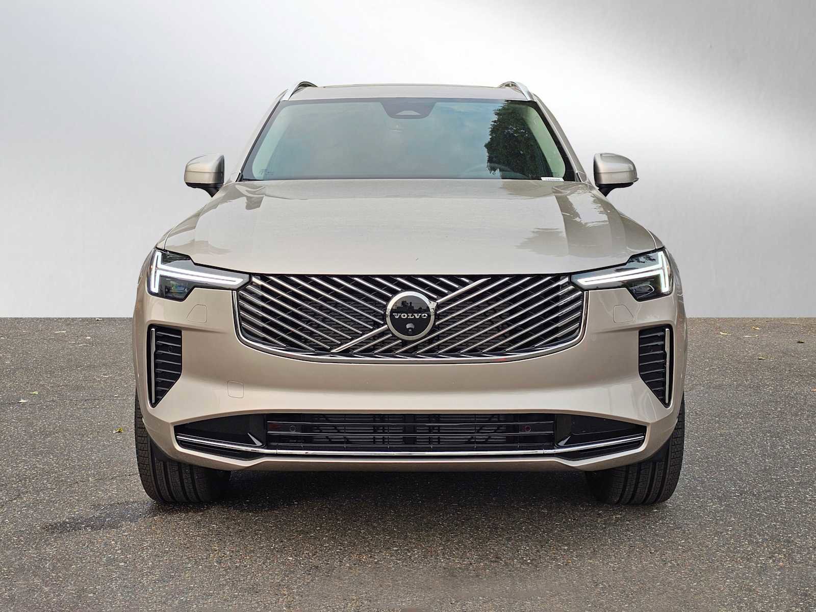 New 2026 Volvo XC90 B6 Plus image 3