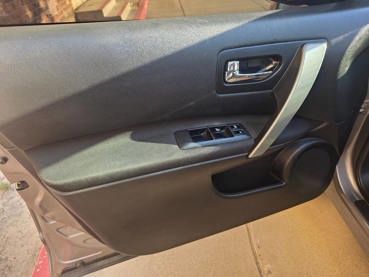 Used 2015 Nissan Rogue S w/ Convenience Package image 19