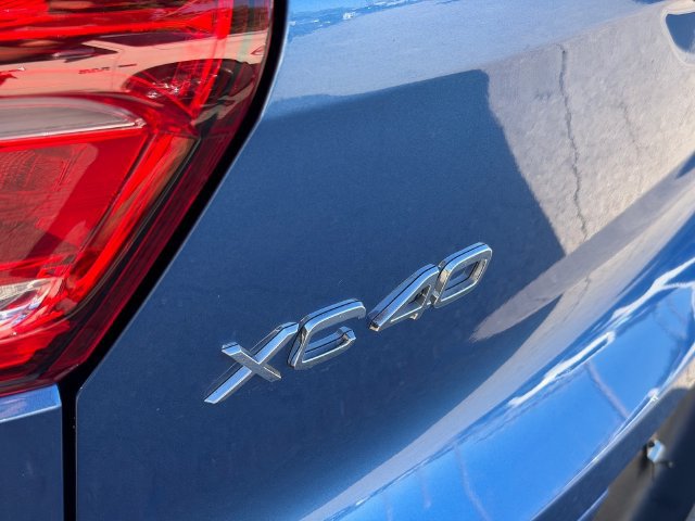 Used 2020 Volvo XC40 T5 R-Design AWD/4WD image 12