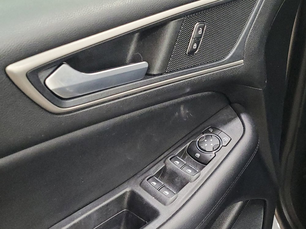 Used 2022 Ford Edge SEL w/ Convenience Package image 27