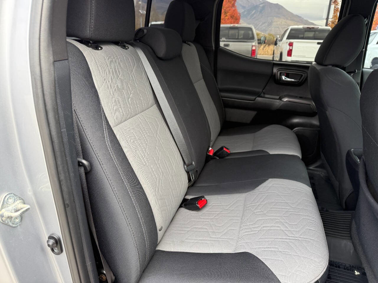 Used 2020 Toyota Tacoma TRD Sport w/ Technology Package image 24