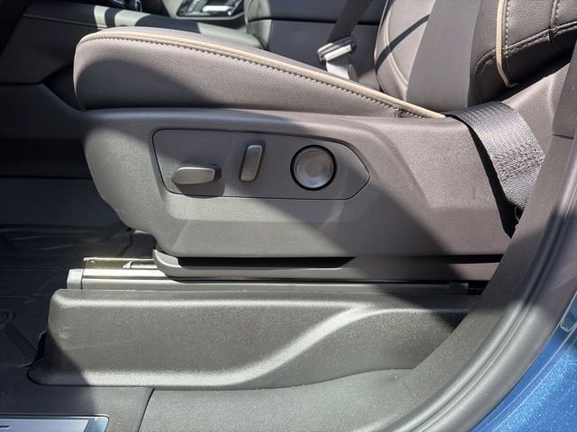 New 2026 Chevrolet Suburban Premier AWD/4WD image 17