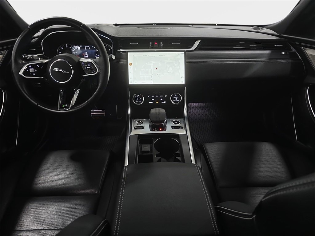 Used 2023 Jaguar XF R-Dynamic SE image 10