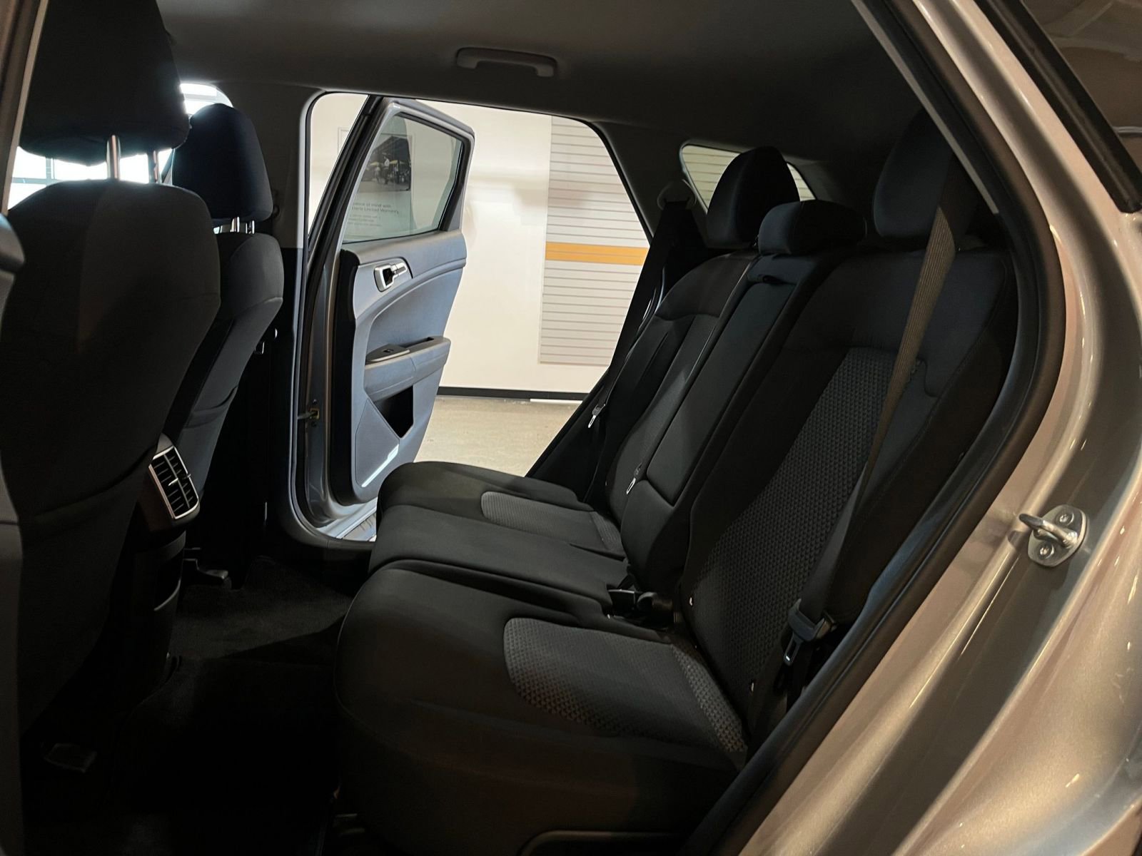 Used 2025 Kia Sportage LX image 25