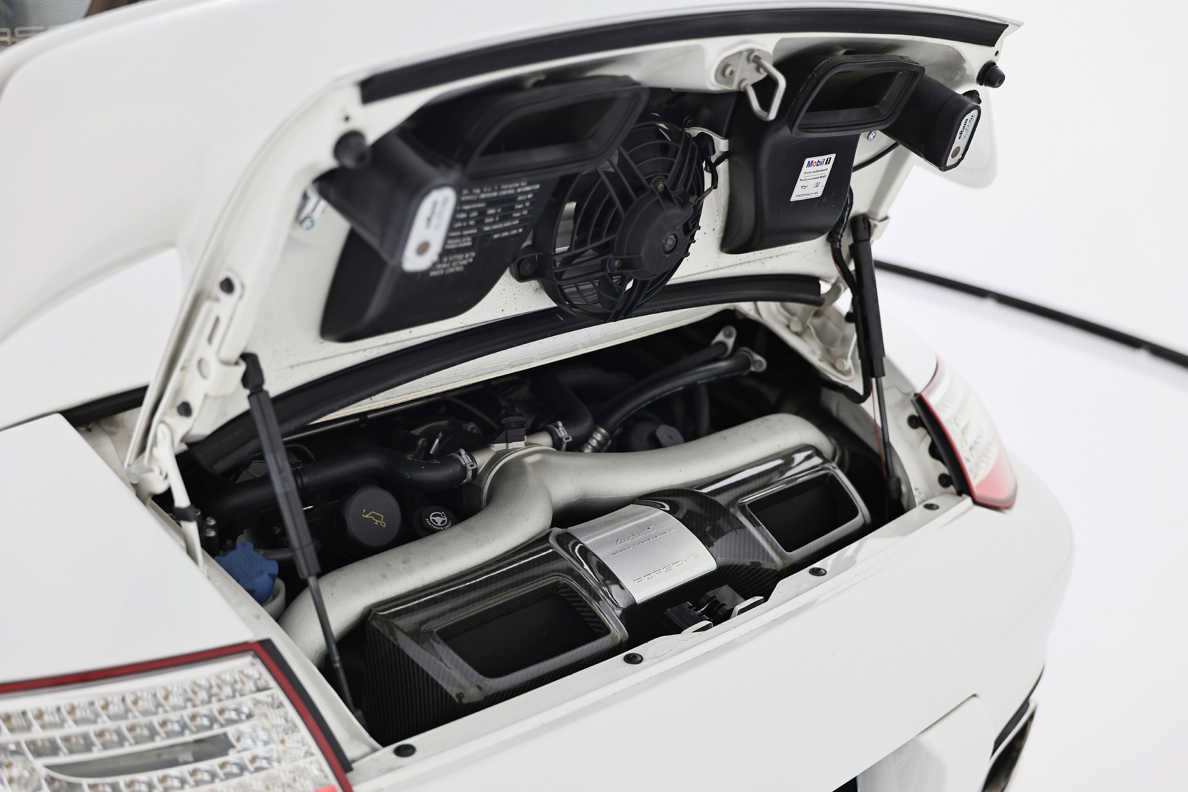 Used 2012 Porsche 911 Turbo S AWD/4WD image 28