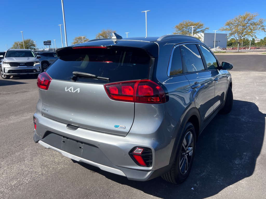 Certified 2022 Kia Niro LXS FWD image 4