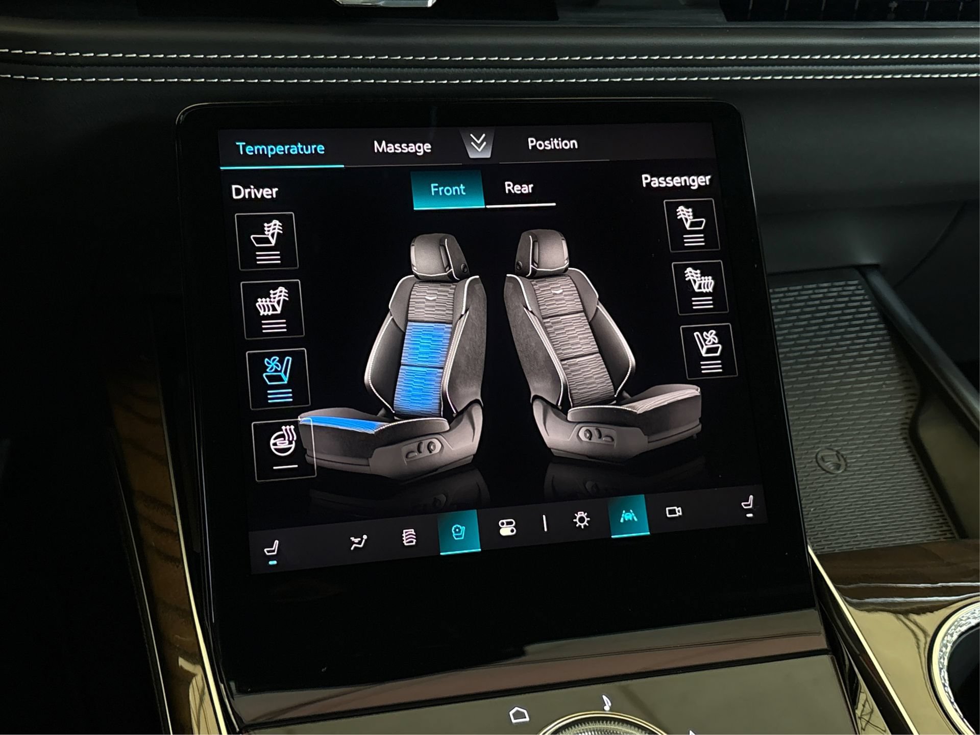 New 2026 Cadillac Escalade Platinum Sport AWD/4WD image 34