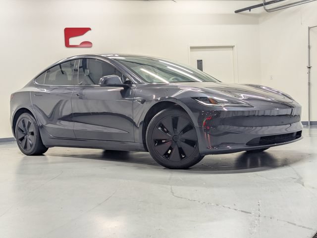 Used 2024 Tesla Model 3 Standard Range RWD image 2