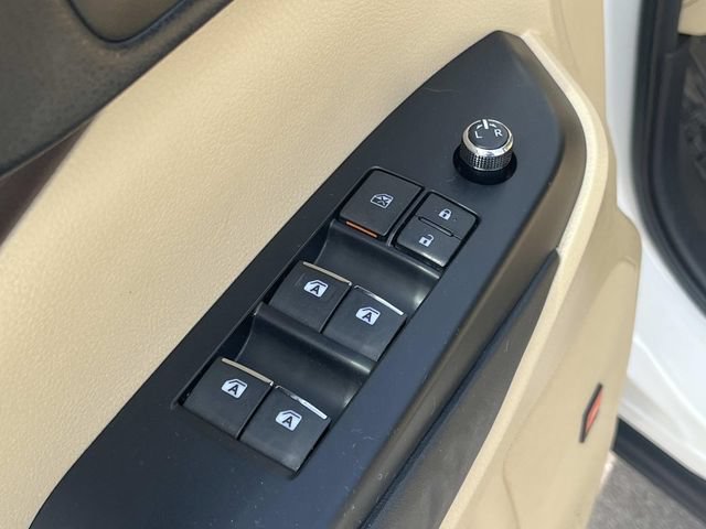 Used 2015 Toyota Highlander Limited Platinum AWD/4WD image 30