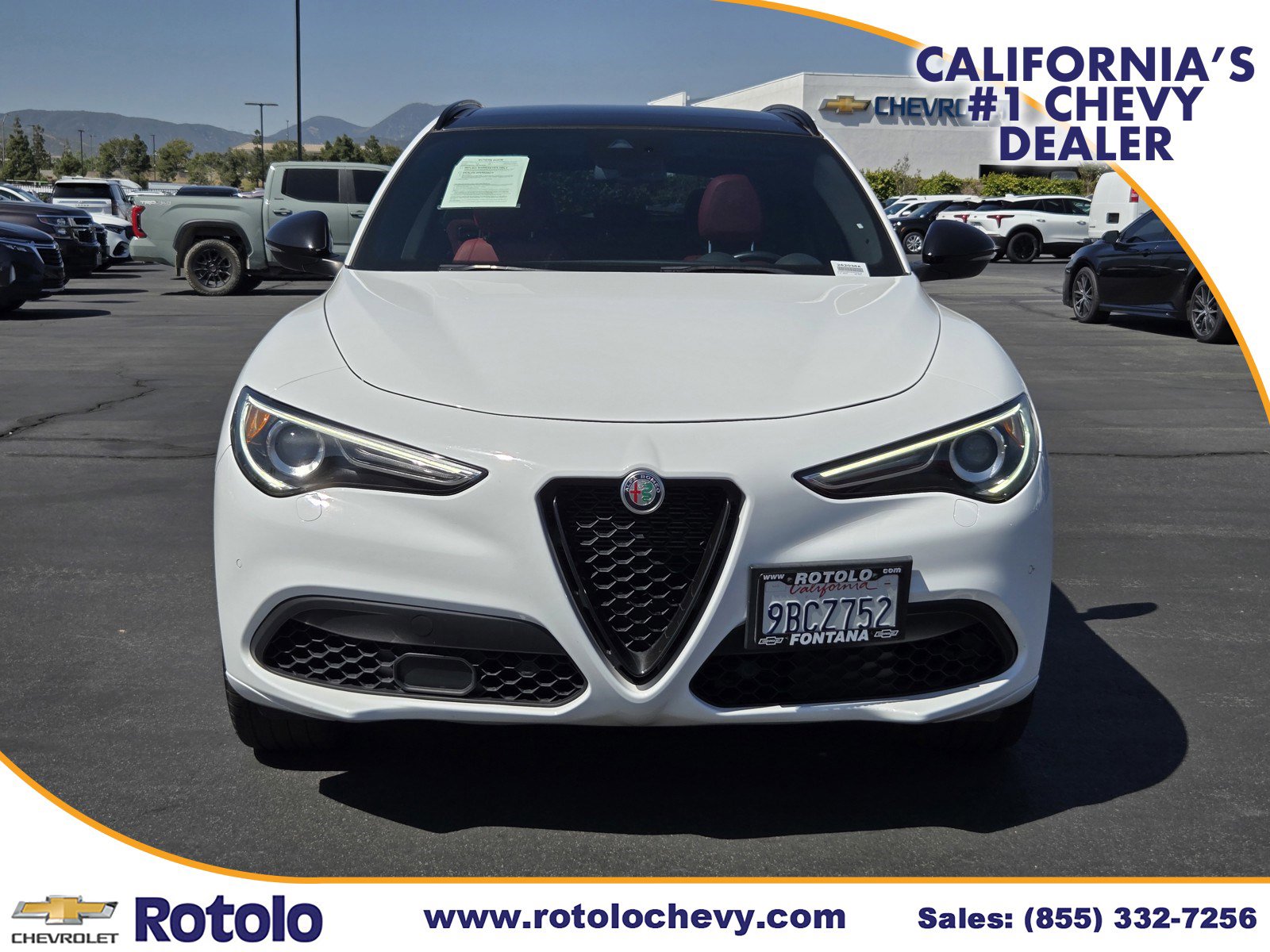 Used 2022 Alfa Romeo Stelvio Veloce AWD/4WD image 2