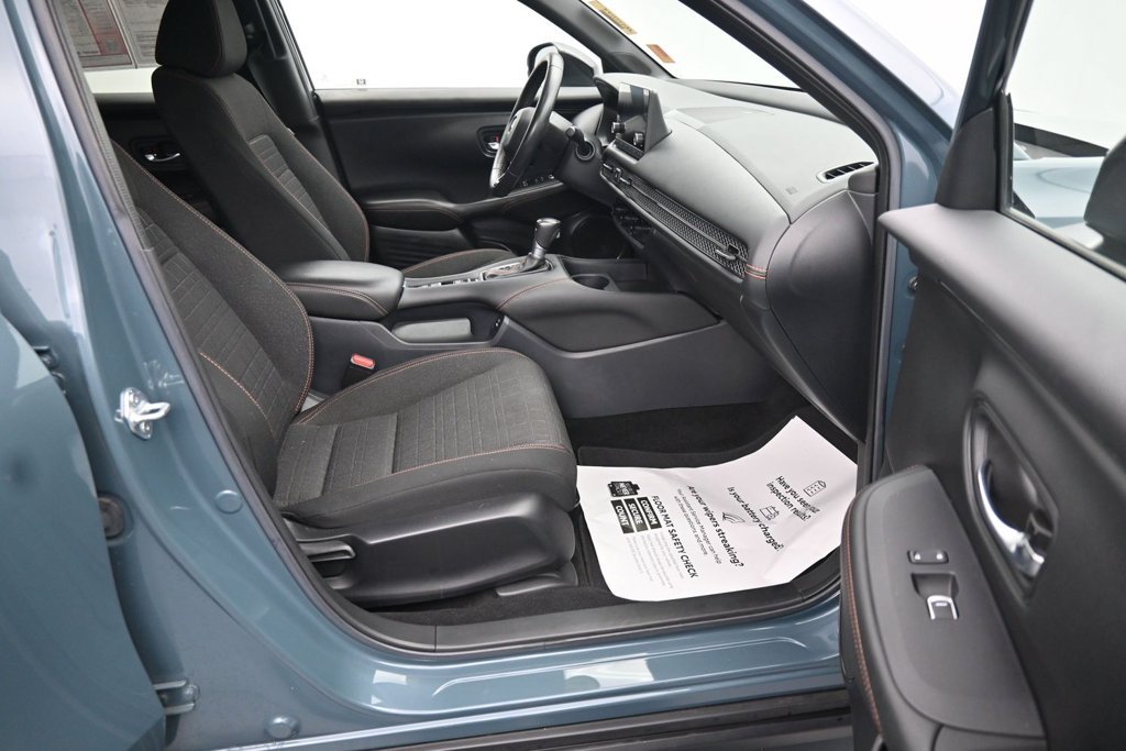Used 2024 Honda HR-V Sport image 13