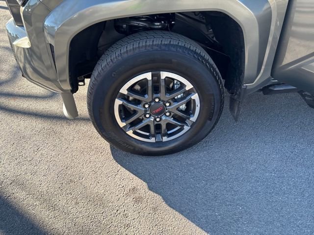 Used 2024 Toyota Tacoma TRD Sport image 29