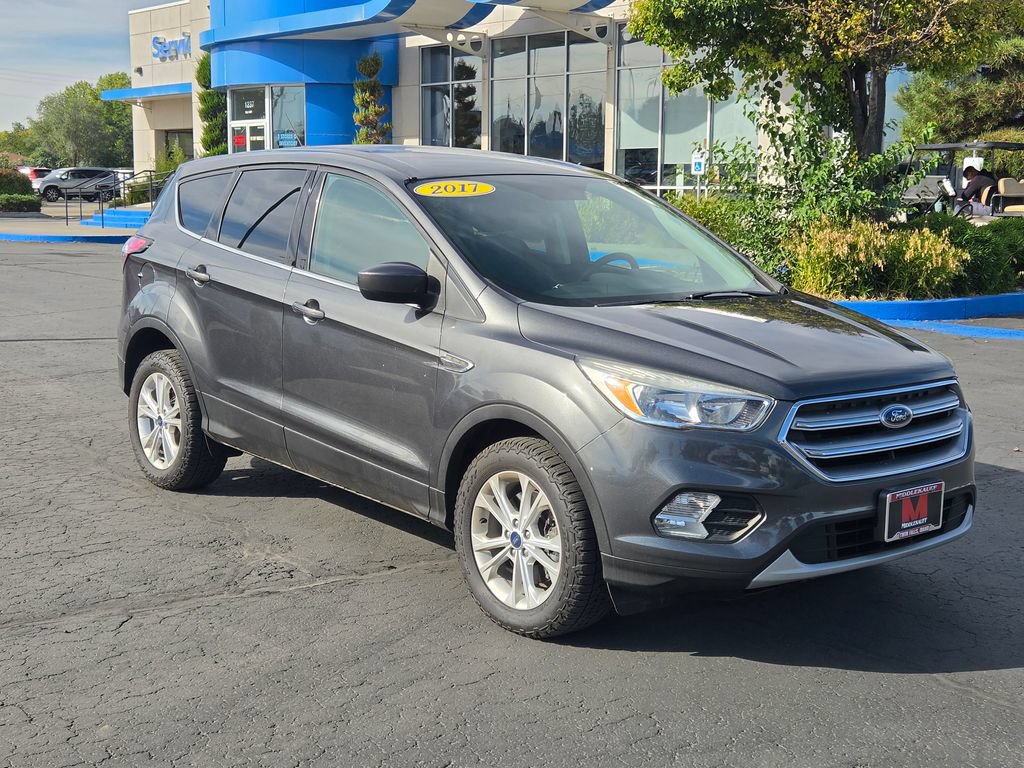 Used 2017 Ford Escape SE AWD/4WD image 1