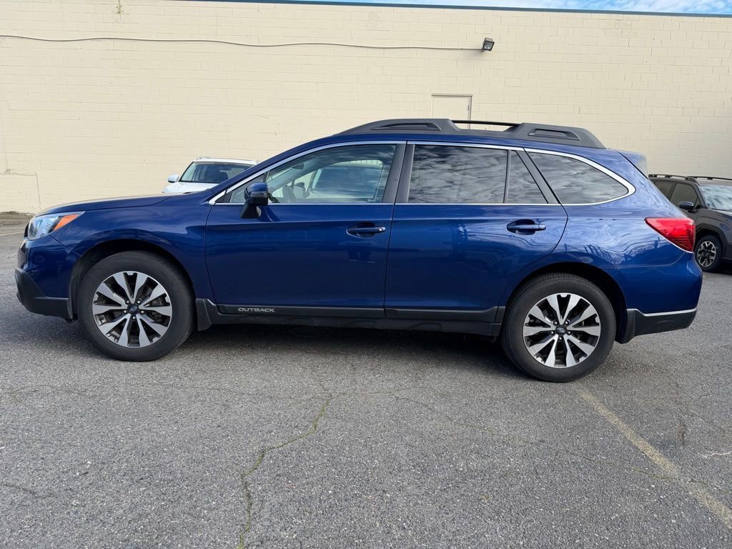 Used 2017 Subaru Outback 2.5i Limited image 4
