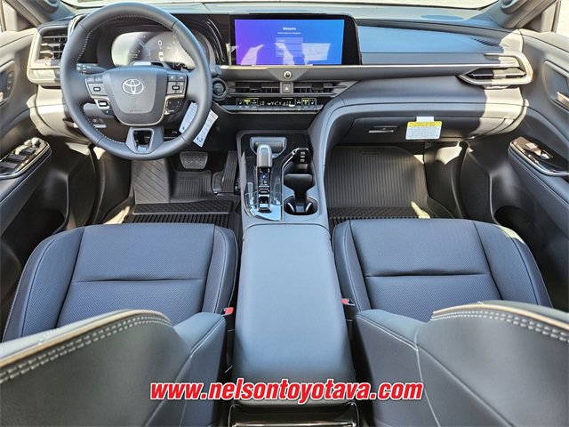 New 2026 Toyota Crown Platinum image 8