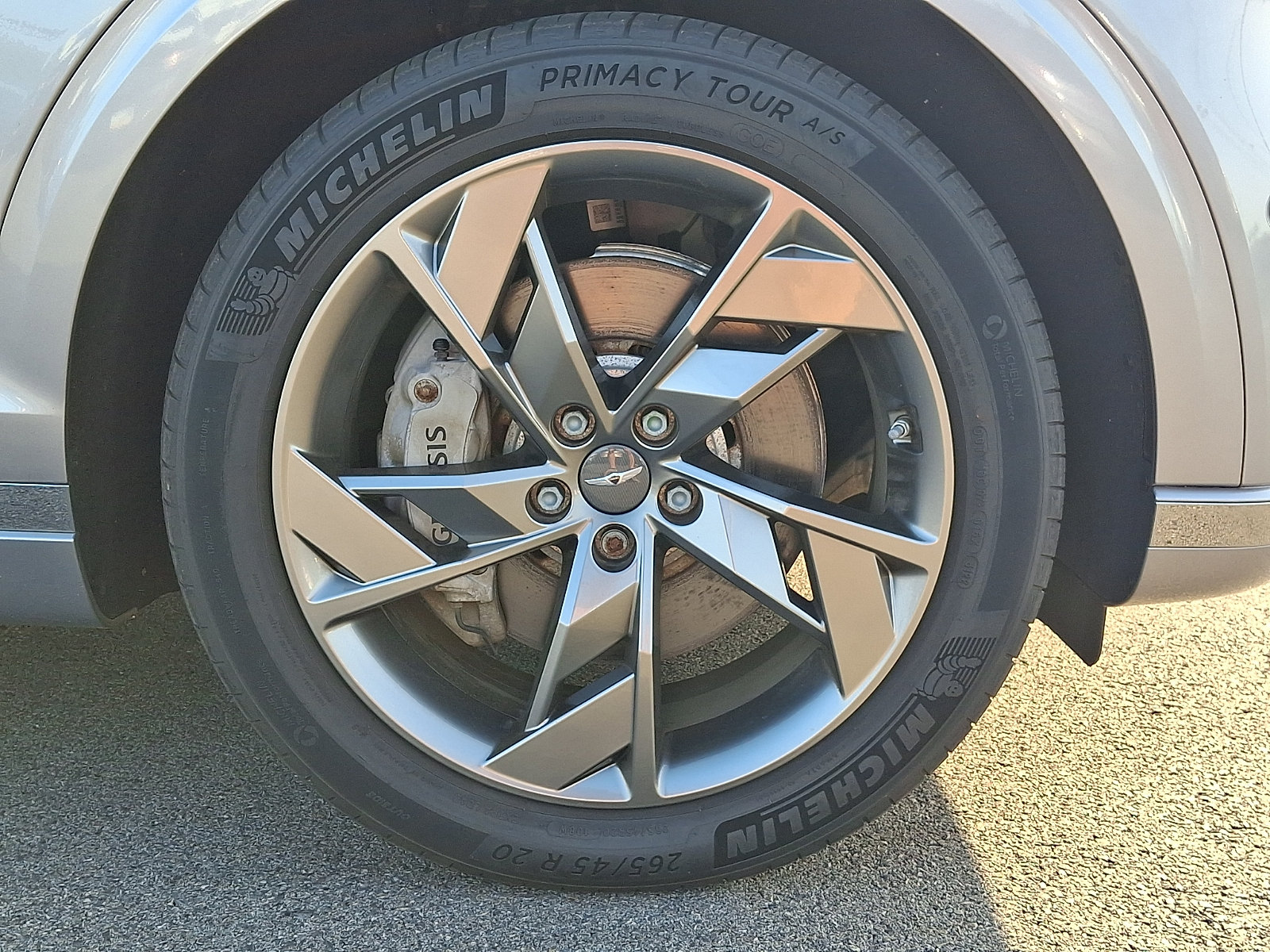 Certified 2023 Genesis Electrified GV70 AWD/4WD image 8
